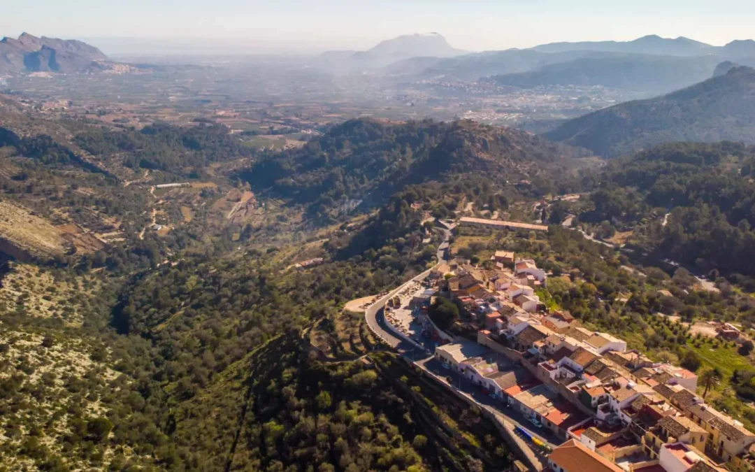 PAISAJES EN LA VALL DE LAGUAR